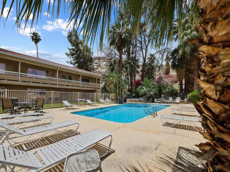 SOL SPRINGS INN image