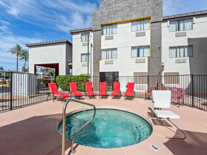 Super 8 by Wyndham Phoenix/Mesa/Gilbert Road image