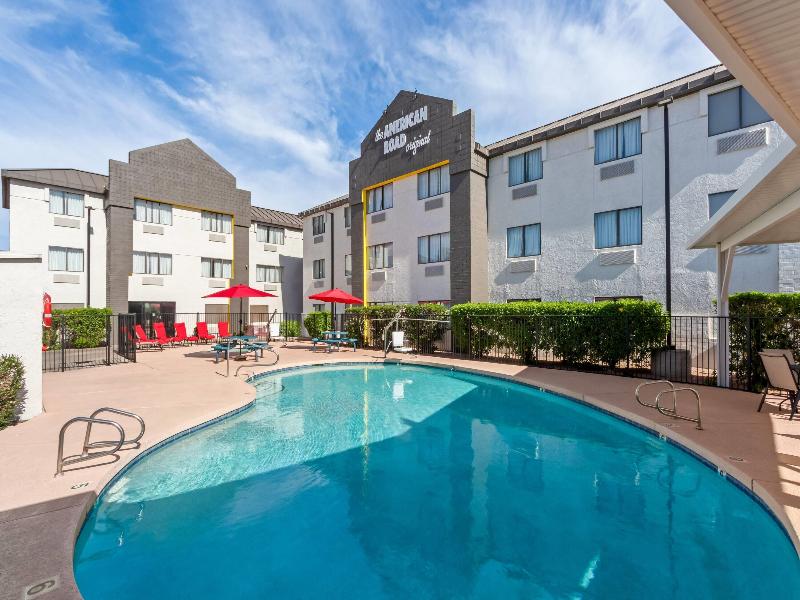 Super 8 by Wyndham Phoenix/Mesa/Gilbert Road image
