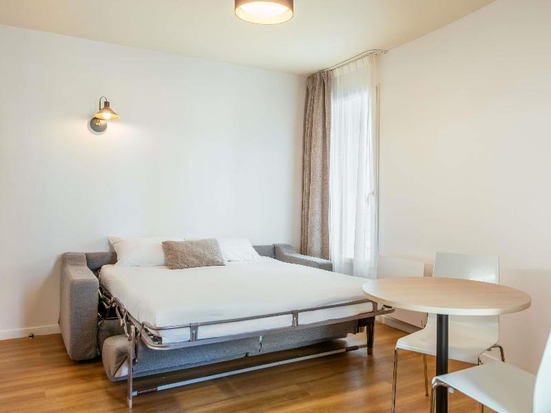 Aparthotel Adagio access Paris Asnières image