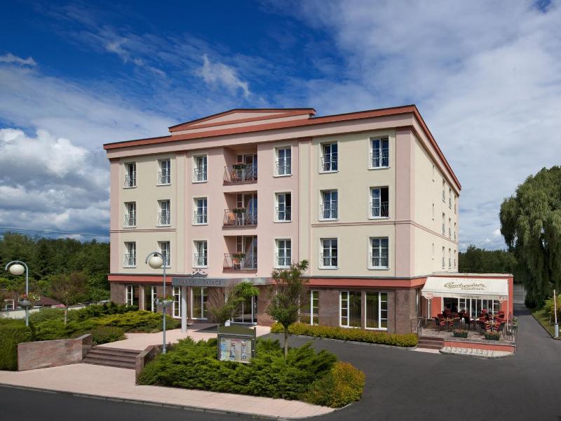Francis Palace Spa & Wellness image