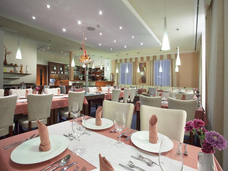 Francis Palace Spa & Wellness image