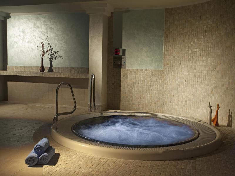 Francis Palace Spa & Wellness image