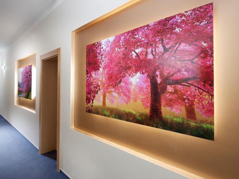Francis Palace Spa & Wellness image