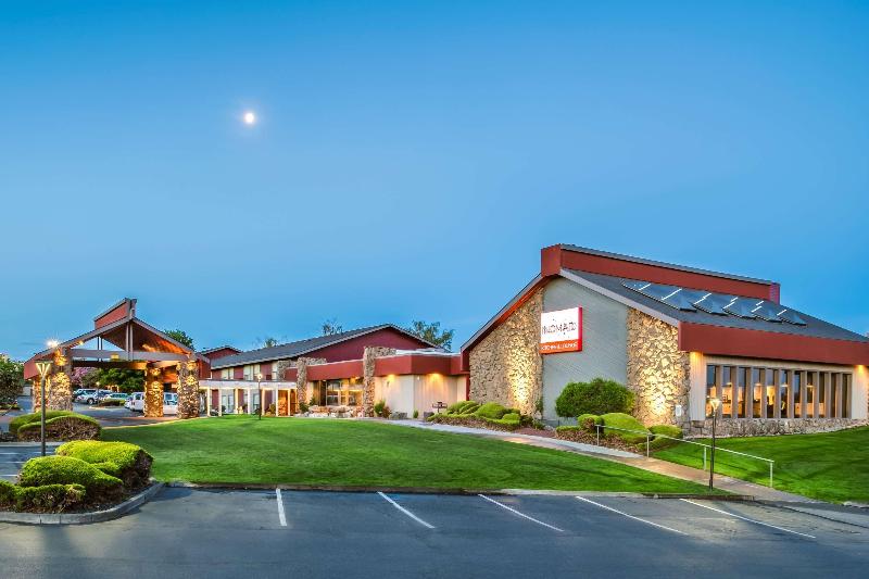 Red Lion Hotel Kennewick Columbia Center image