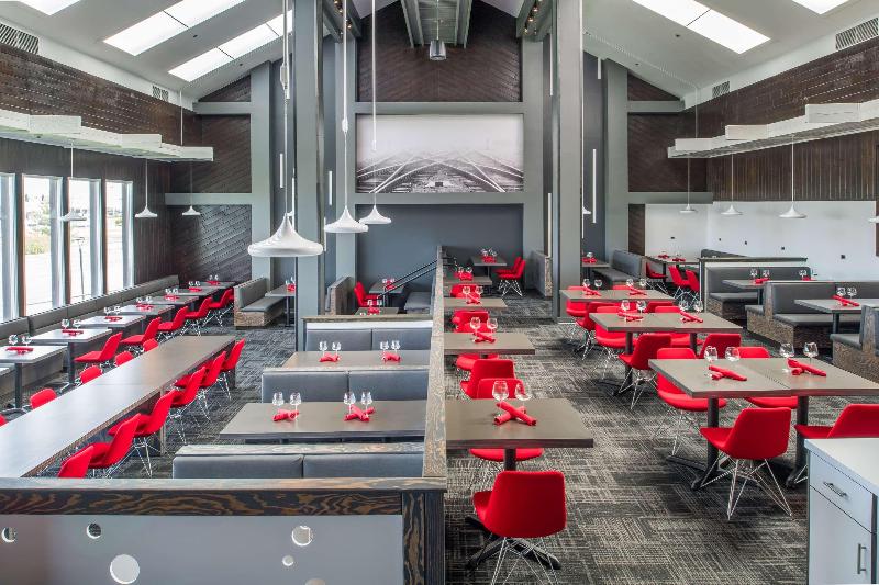 Red Lion Hotel Kennewick Columbia Center image