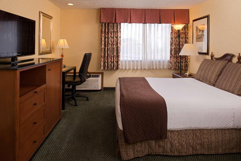 Red Lion Hotel Kennewick Columbia Center image