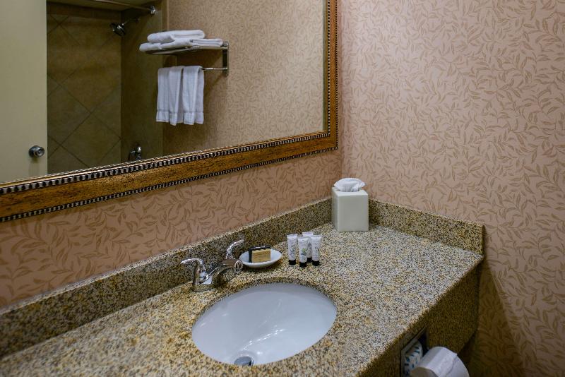 Red Lion Hotel Kennewick Columbia Center image