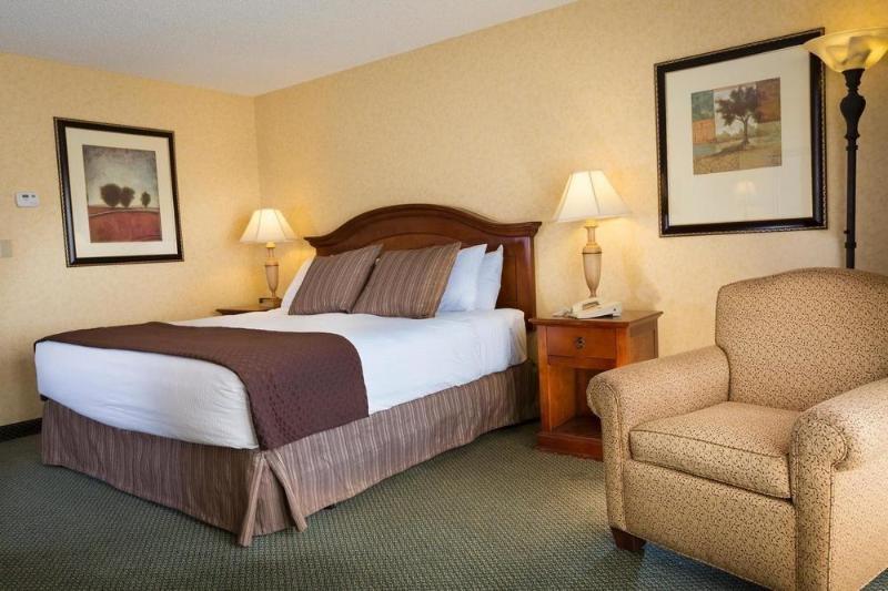 Red Lion Hotel Kennewick Columbia Center image