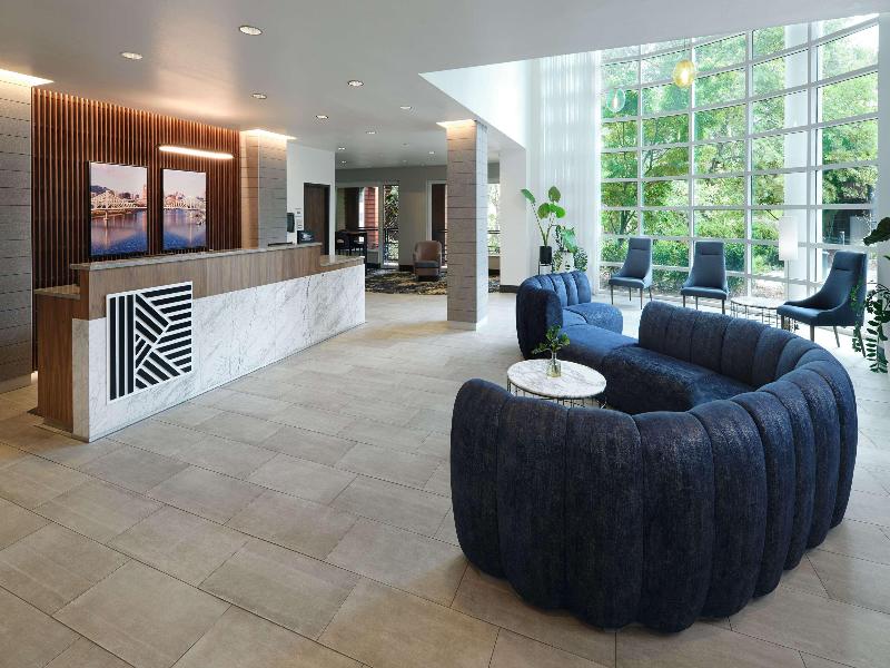 River'S Edge Hotel Portland, Tapestry Collection image