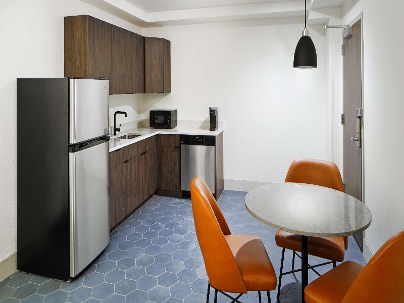River'S Edge Hotel Portland, Tapestry Collection image
