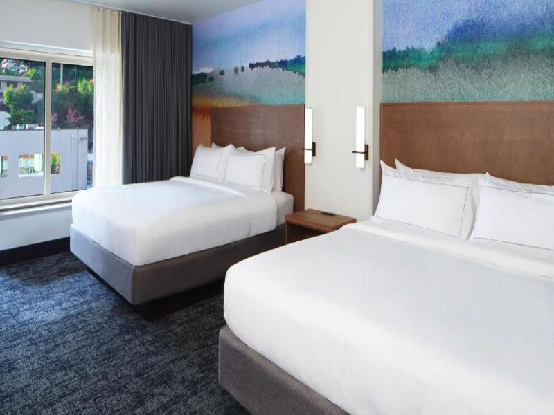 River's Edge Hotel Portland, Tapestry Collection image