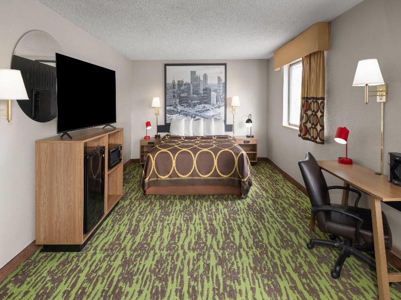 Super 8 by Wyndham New Stanton image