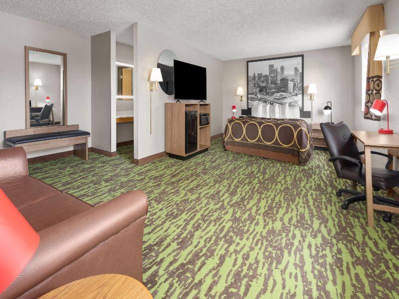 Super 8 by Wyndham New Stanton image