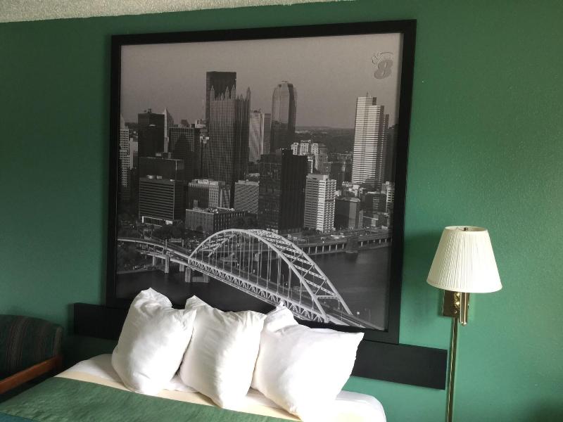 Super 8 by Wyndham New Stanton image