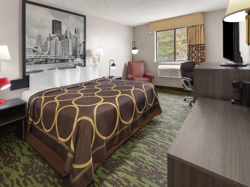 Super 8 by Wyndham New Stanton image