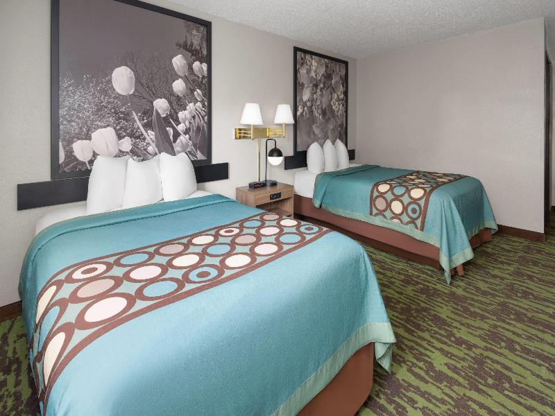 Super 8 by Wyndham New Stanton image