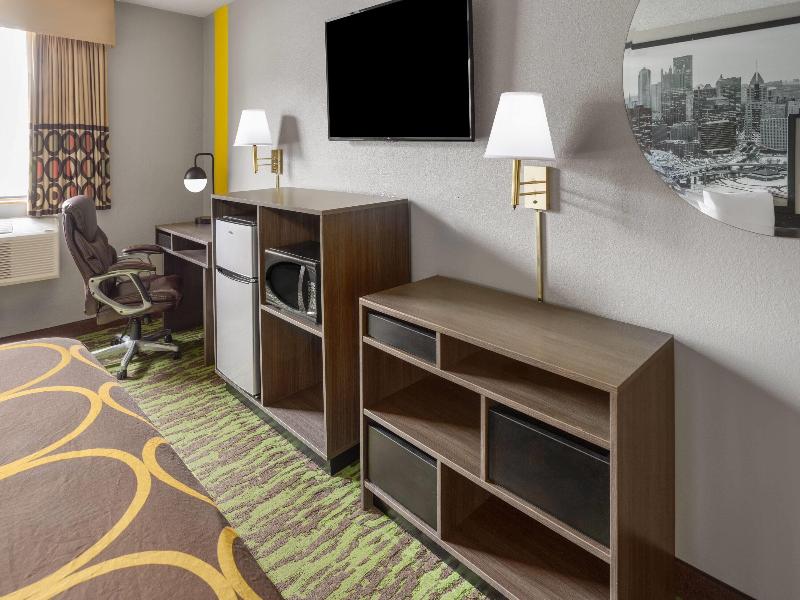 Super 8 by Wyndham New Stanton image