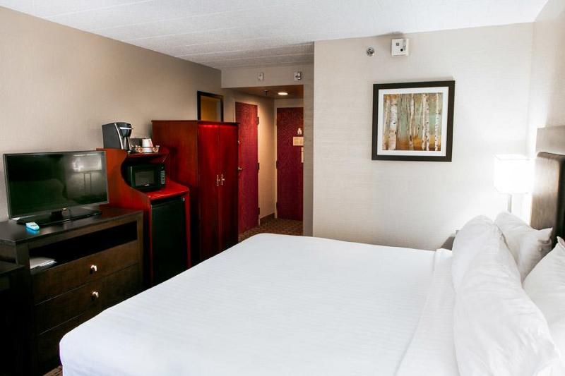 Clarion Inn Cranberry Township image