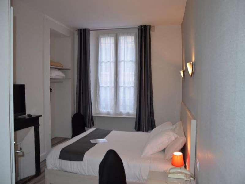 Hôtel du Dauphin image