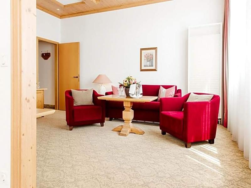 Maximilian Quellness- und Golfhotel image