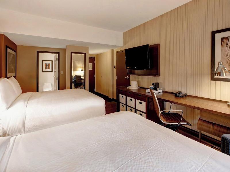 Four Points by Sheraton Peoria Downtown image