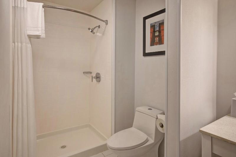 Four Points by Sheraton Peoria Downtown image