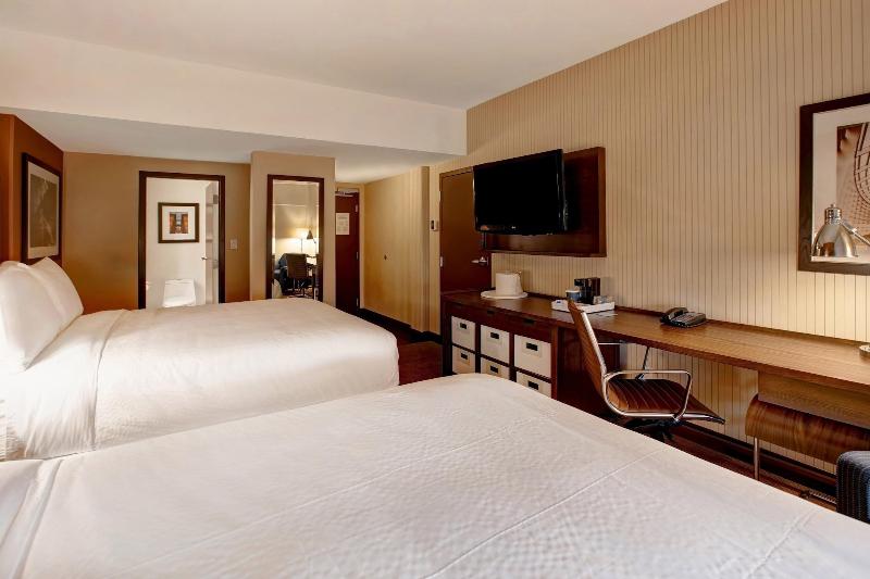 Four Points by Sheraton Peoria Downtown image