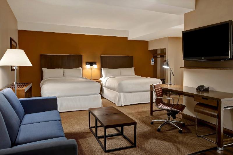 Four Points by Sheraton Peoria Downtown image