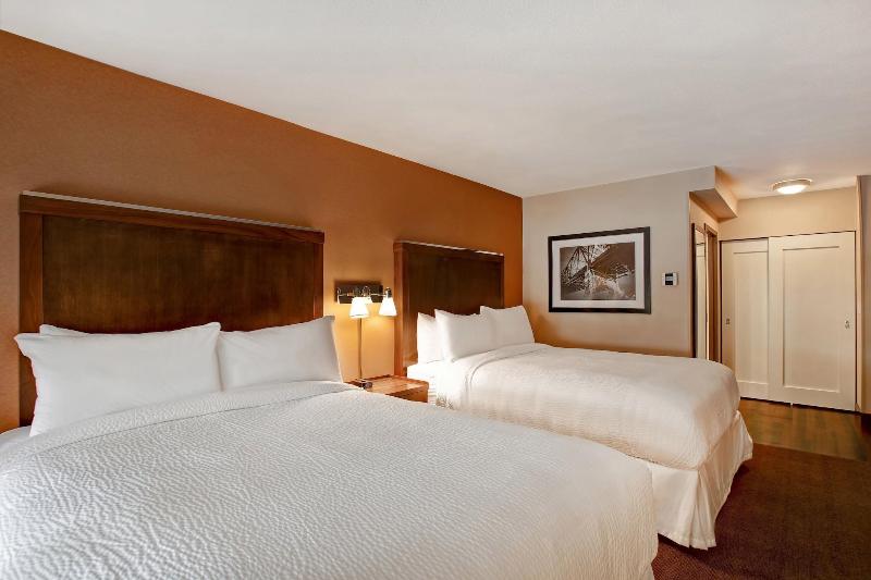 Four Points by Sheraton Peoria Downtown image