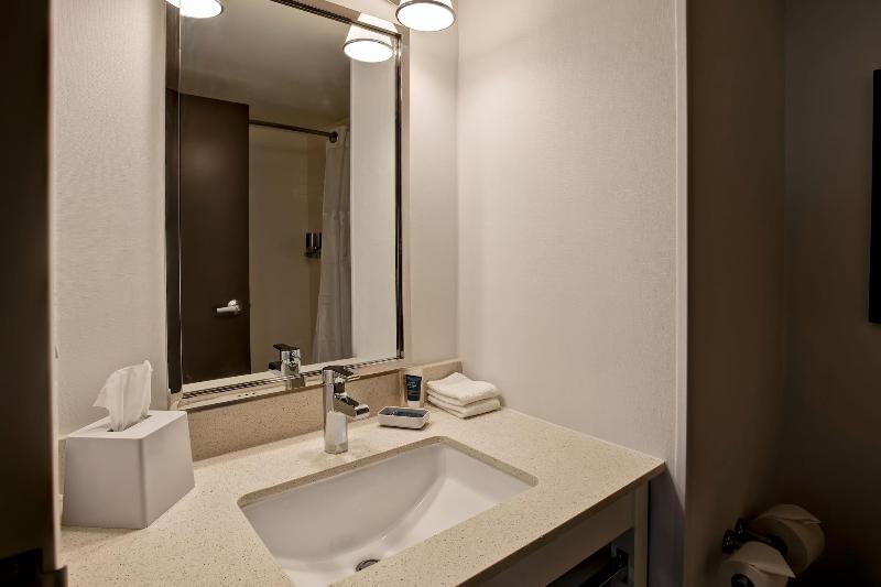 Four Points by Sheraton Peoria Downtown image