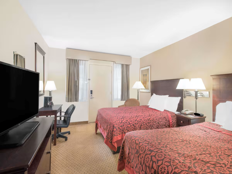Days Inn By Wyndham Springfield/Phil.Intl Airport image