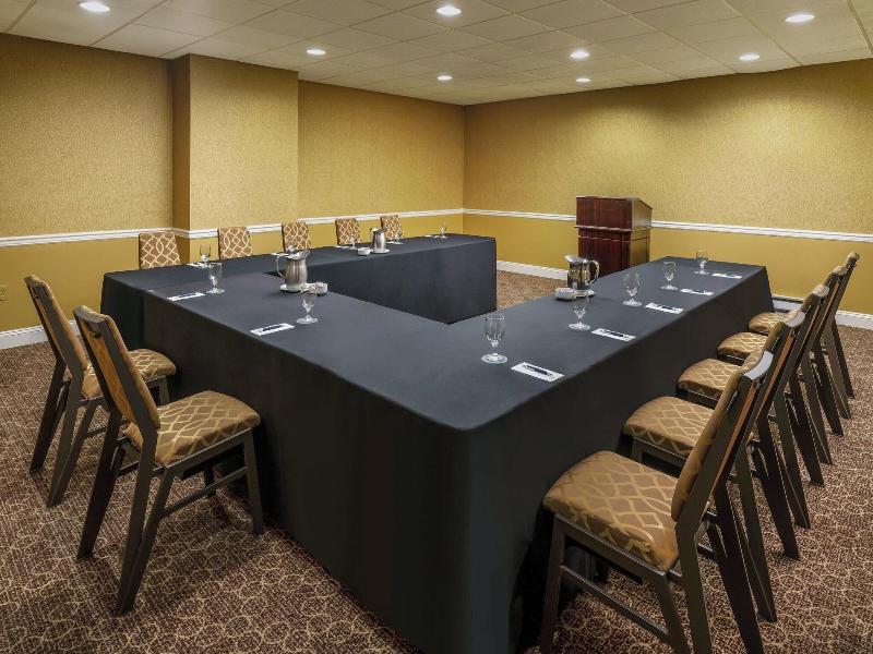 Sheraton Great Valley Hotel image