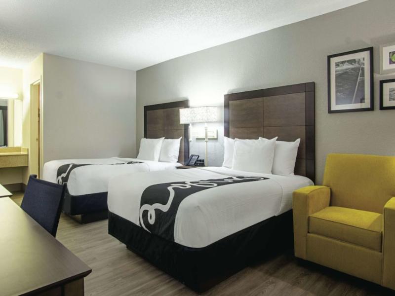 La Quinta Inn West Palm Turnpike image