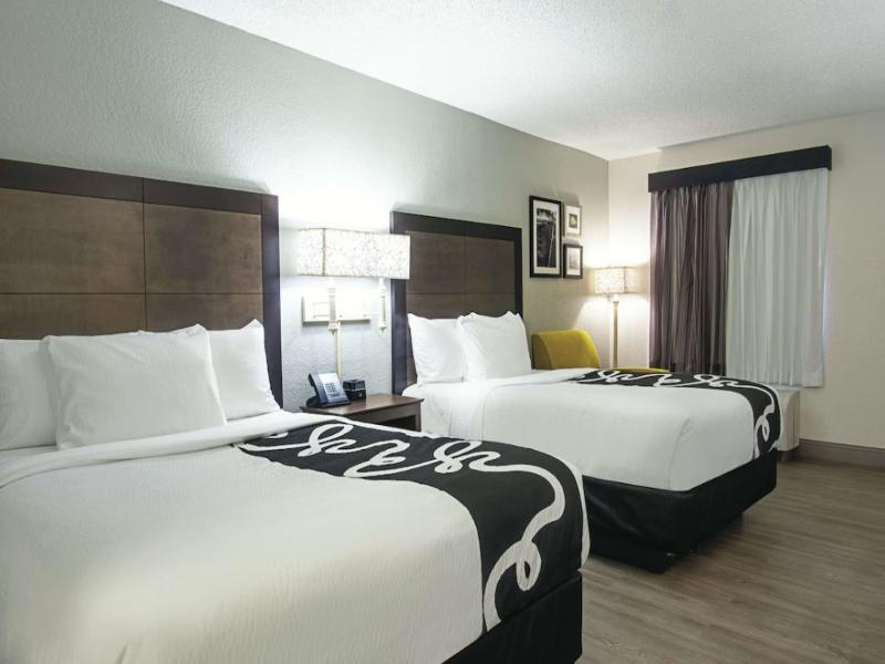 La Quinta Inn West Palm Turnpike image
