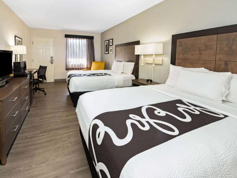 La Quinta Inn West Palm Turnpike image