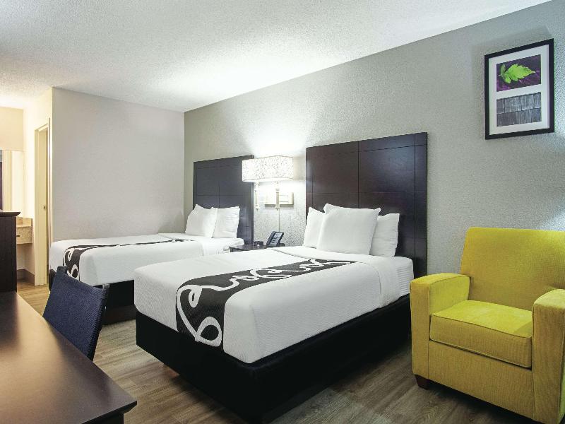 La Quinta Inn West Palm Turnpike image