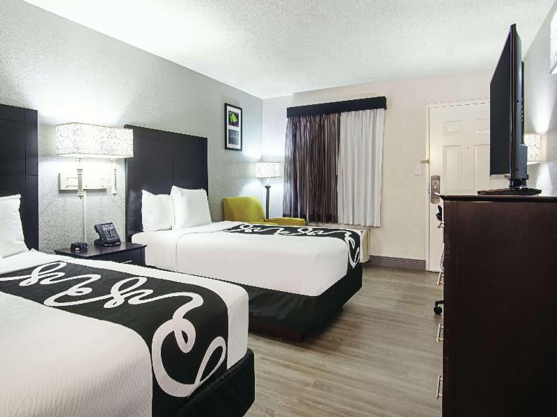 La Quinta Inn West Palm Turnpike image