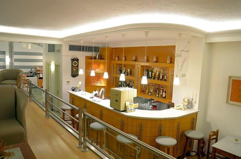 Marie Palace image