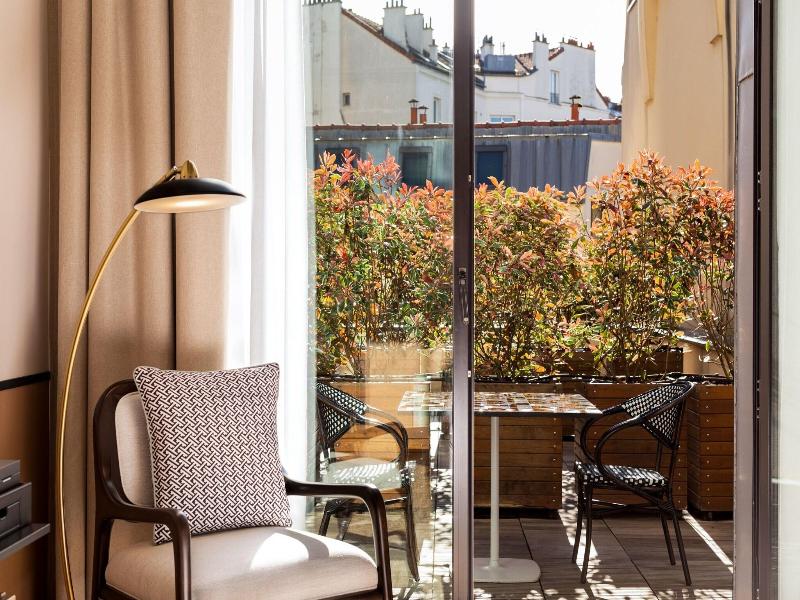 Le Parchamp, Paris Boulogne, a Tribute Portfolio image