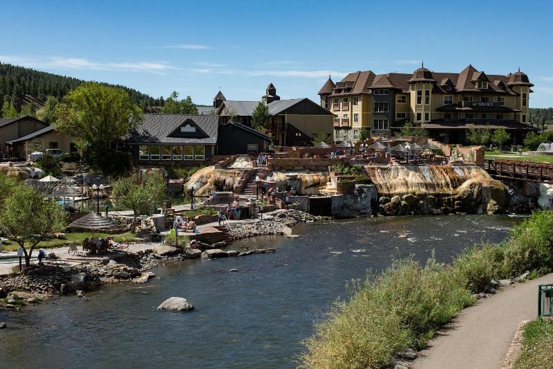 Hillside Inn image
