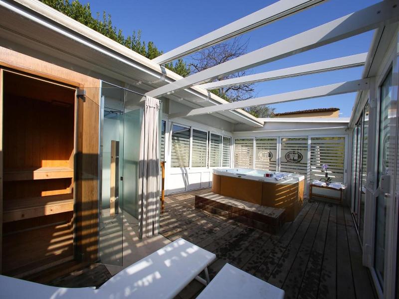 Hotel Villa S. Michele image