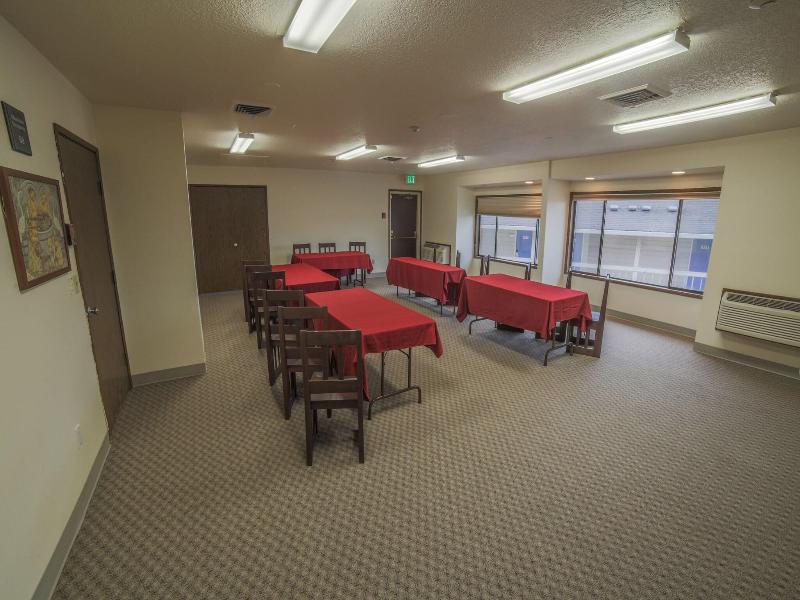 Sunnyside Inn and Suites image
