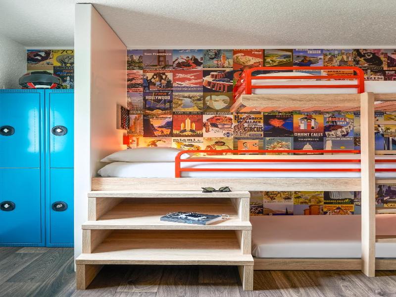 Hotel F1 Saint Denis Stade image