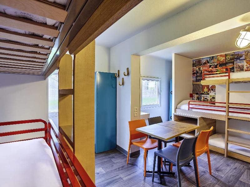 Hotel F1 Saint Denis Stade image