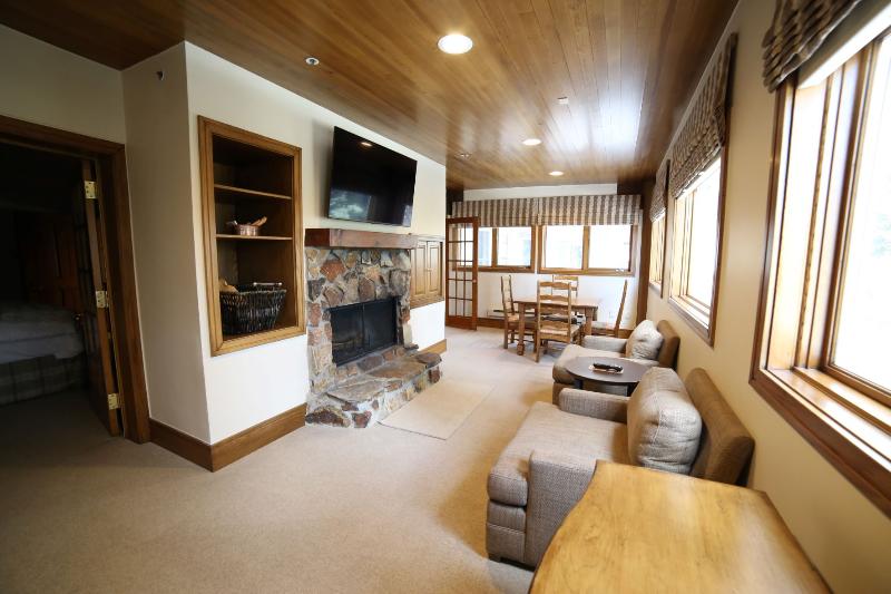 Stein Eriksen Lodge image