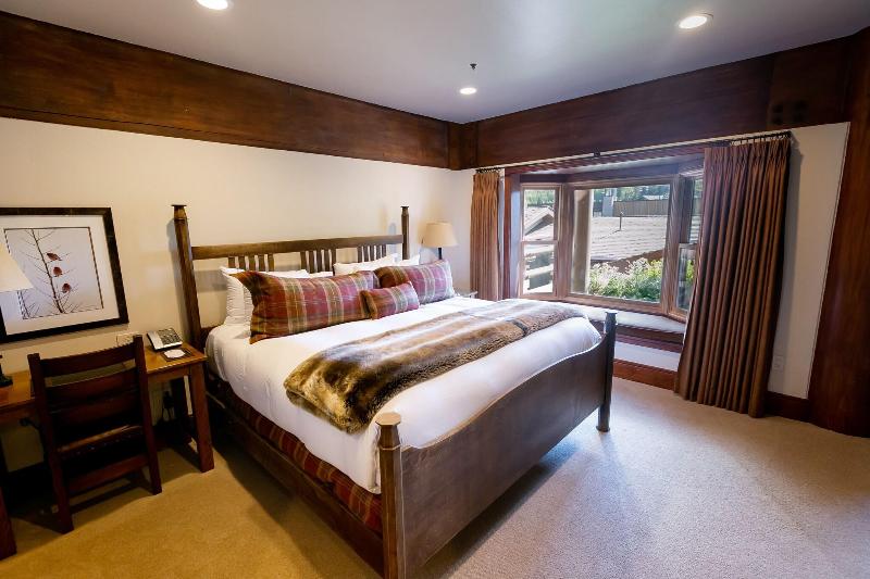 Stein Eriksen Lodge image