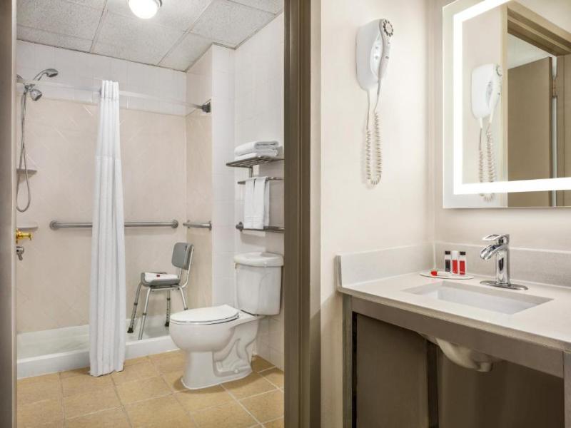Days Inn by Wyndham Philadelphia Convention Center image