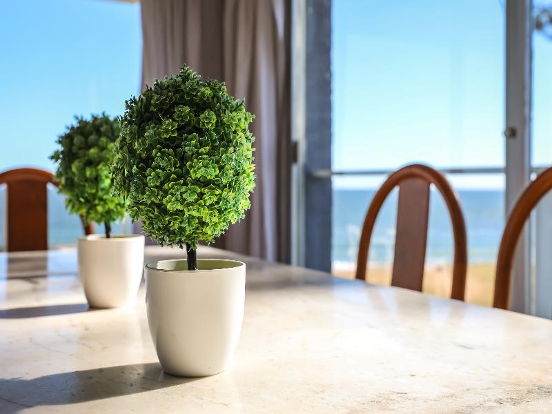 Baie Des Anges Apart Hotel & Spa image