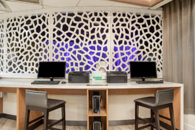 Holiday Inn Hotel & Suites Parsippany Fairfield